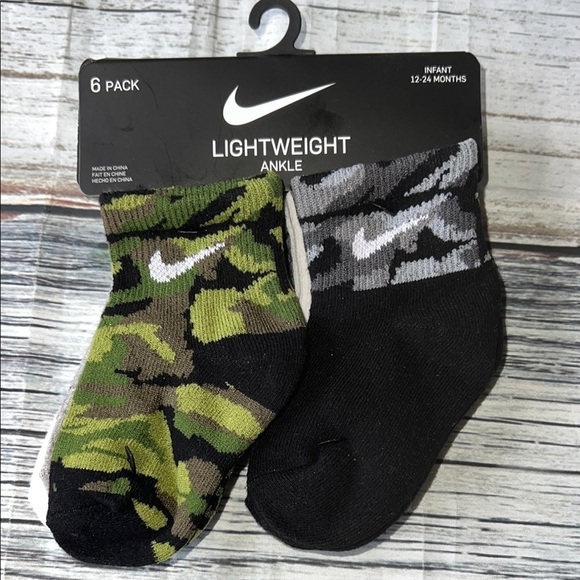 Nike Infant Lightweight Ankle Socks - Green Camo/Black Camo/& White Size 12-24 - Picture 1 of 7